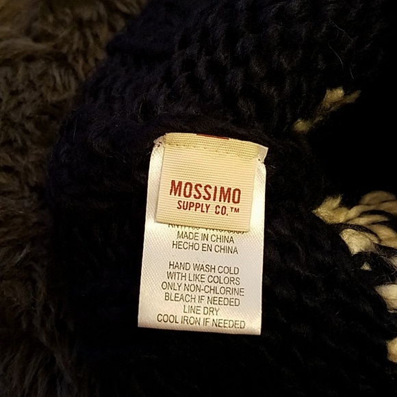 Navy Beanie - Picture 2 of 3